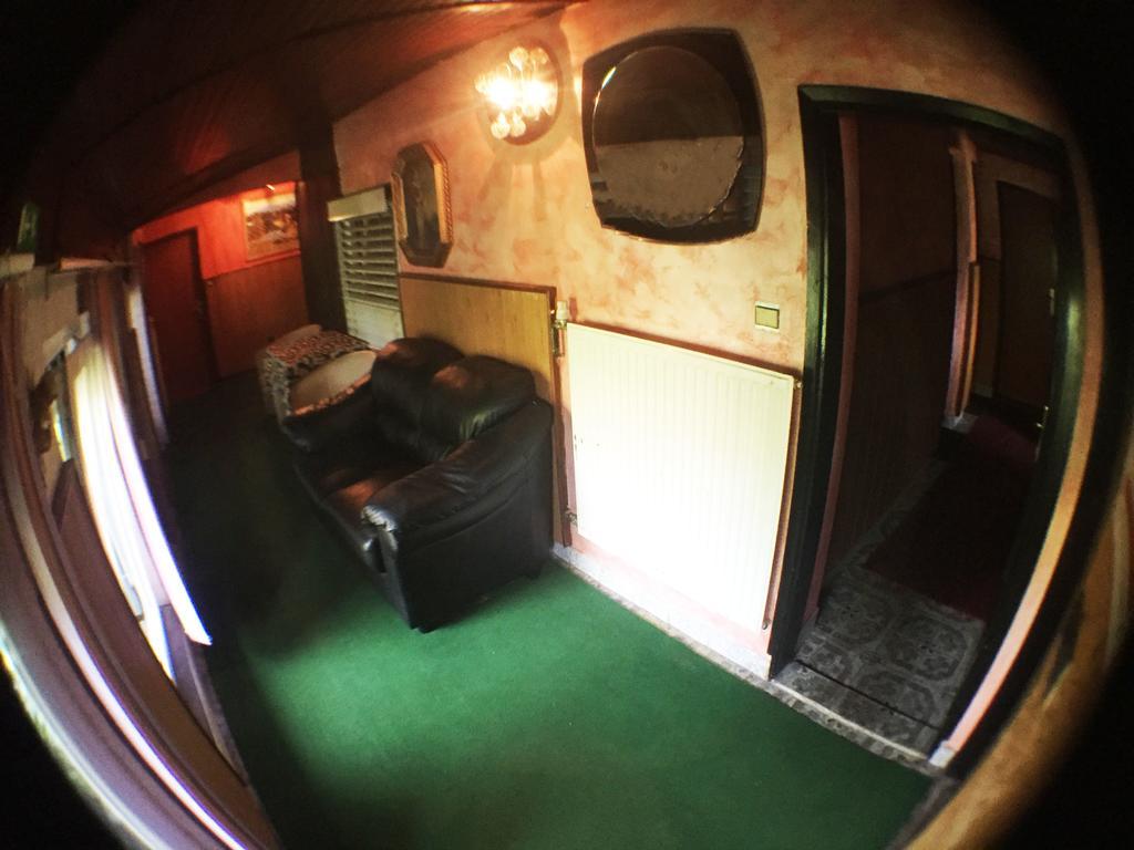Guest House Pikapolonca Maribor Ngoại thất bức ảnh