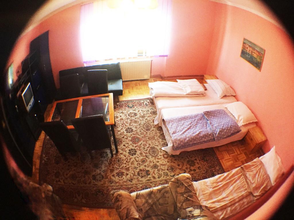Guest House Pikapolonca Maribor Ngoại thất bức ảnh
